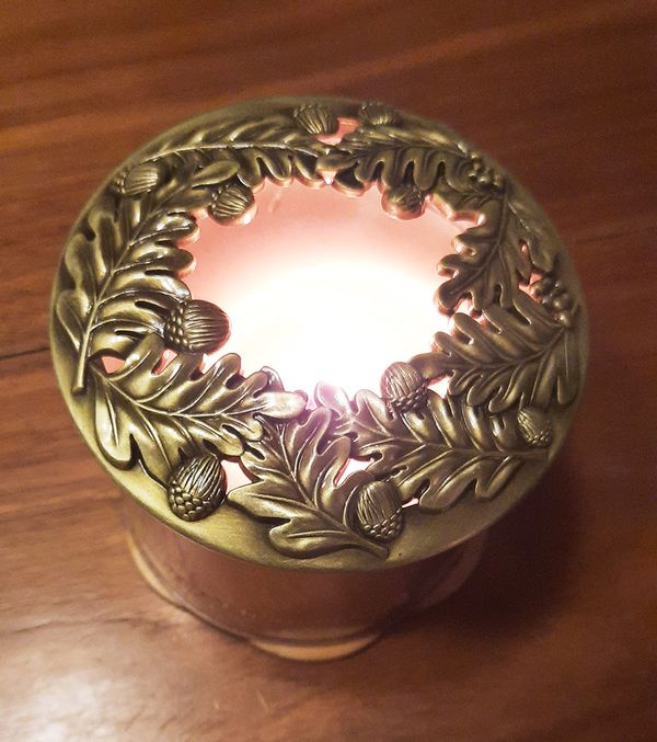 Metal Candle Topper (Snow flakes) Happy Families Online Shop your